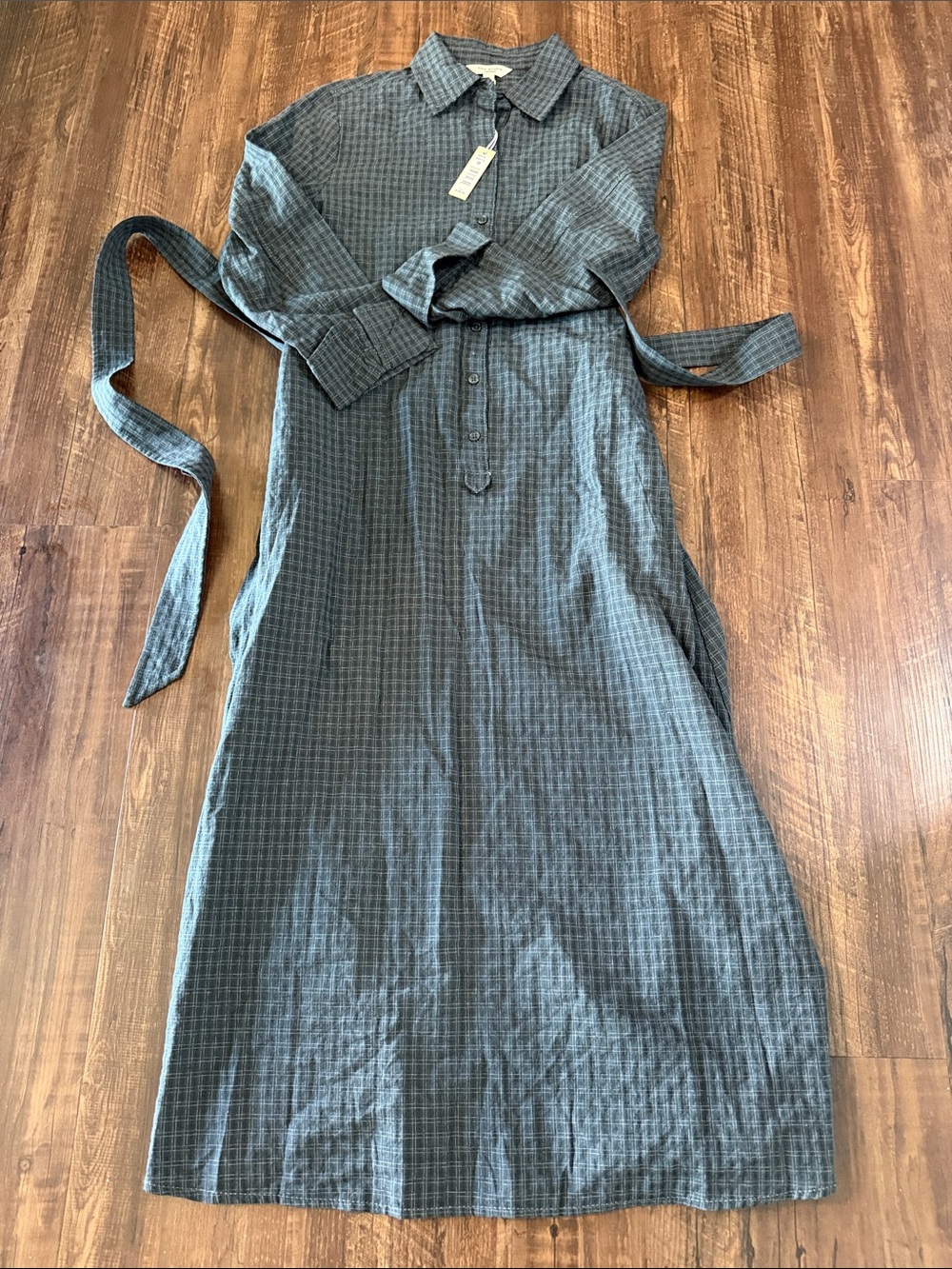 Max Studio Women’s Gray Long-Sleeve Shirt Dress with Belt Medium New